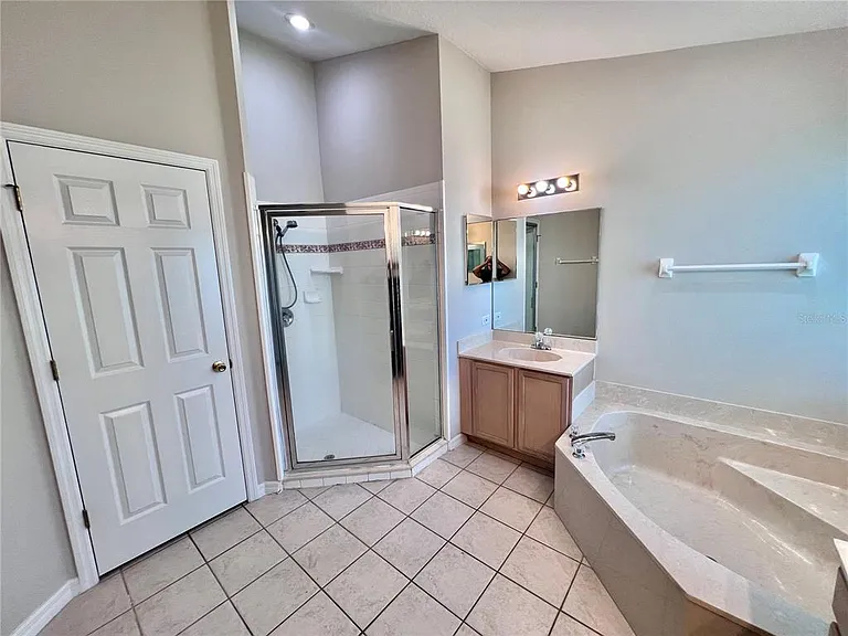 70 Wellesley Ln — Photo 29