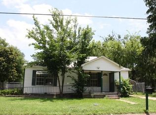 918 N Taylor St, Gainesville, TX 76240