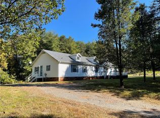 150 Boxer Ln, Elkin, NC 28621