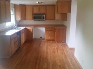 535 SW Laurel St, Junction City, OR 97448