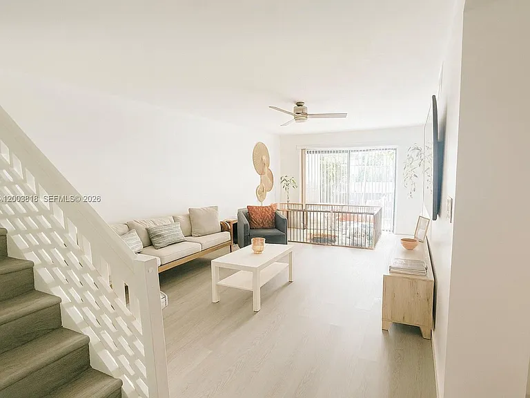 8308 N Coral Cir — Photo 16
