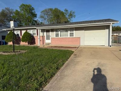 2734 Arrow Heights Dr, Maryland Heights, MO, 63043