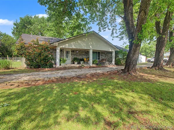 24843 N Four Mile Rd, Fort Gibson, OK 74434