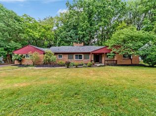 3088 E Edgerton Rd, Silver Lake, OH 44224