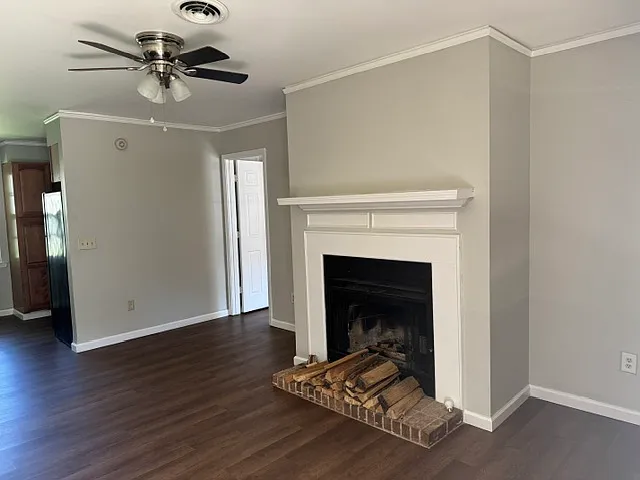 1907 E Calhoun St — Photo 13