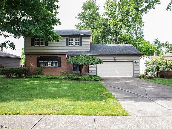 2nd image of 864 Lynridge Dr