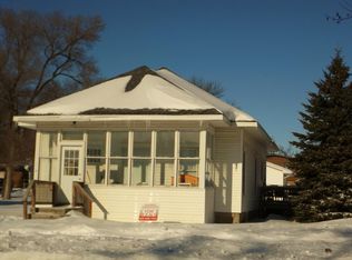 921 3rd St, Brookings, SD 57006