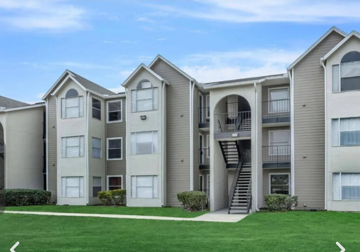 1 bed, 560 sqft, $1,390 — Photo 2