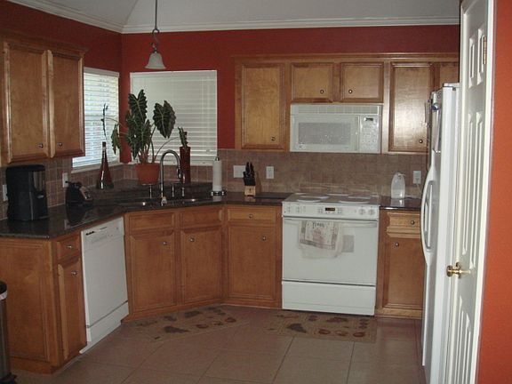 3rd image of 1638 Williamsburg Dr