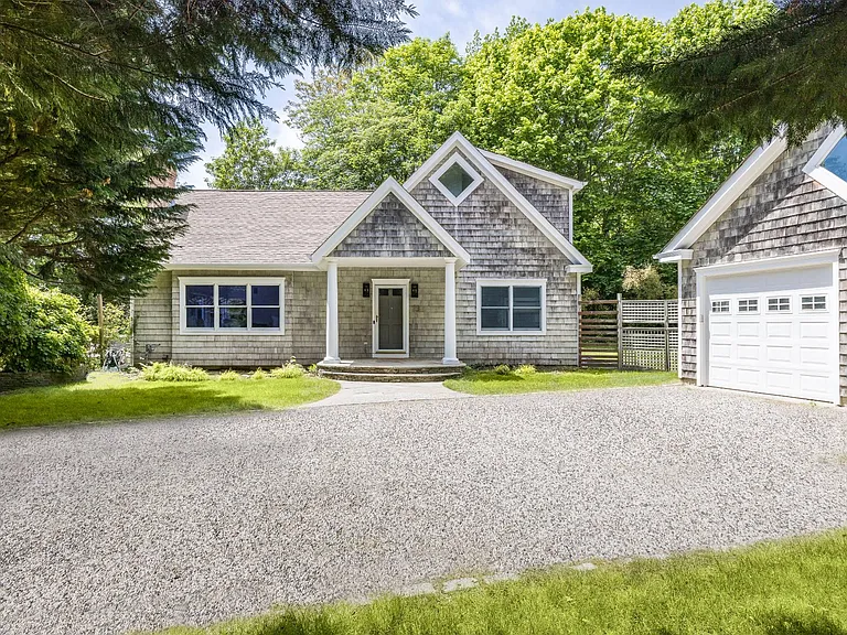 73 Accabonac Rd — Photo 13