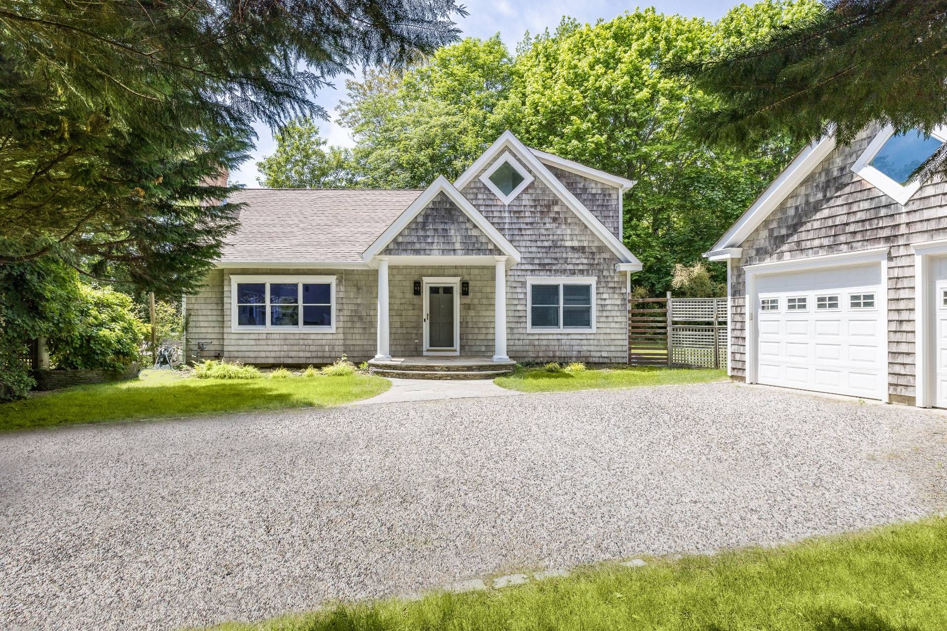 73 Accabonac Rd in East Hampton Out East