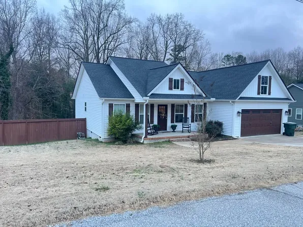 206 Zoar Heights Rd, Greer, SC 29651
