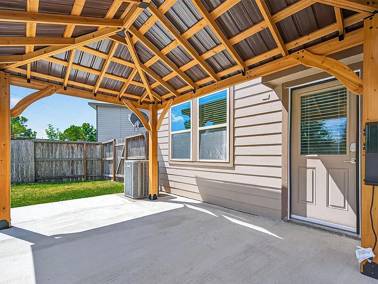 6438 Haywards Crossing South Cir — Photo 38