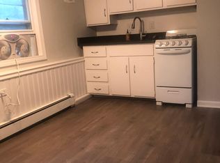 51 High St #C, Uxbridge, MA 01569