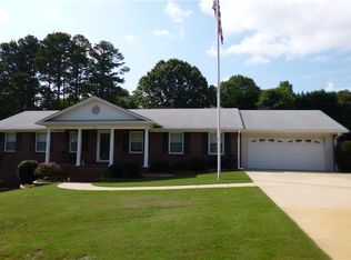 4452 S Roberts Dr, Buford, GA