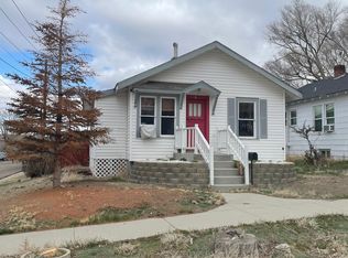 34 S 6th West St, Green River, WY 82935