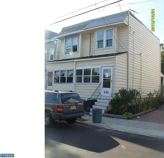 222 E Franklin St — Photo 3