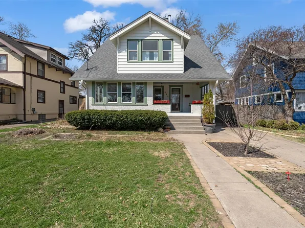 646 41st St, Des Moines, IA 50312