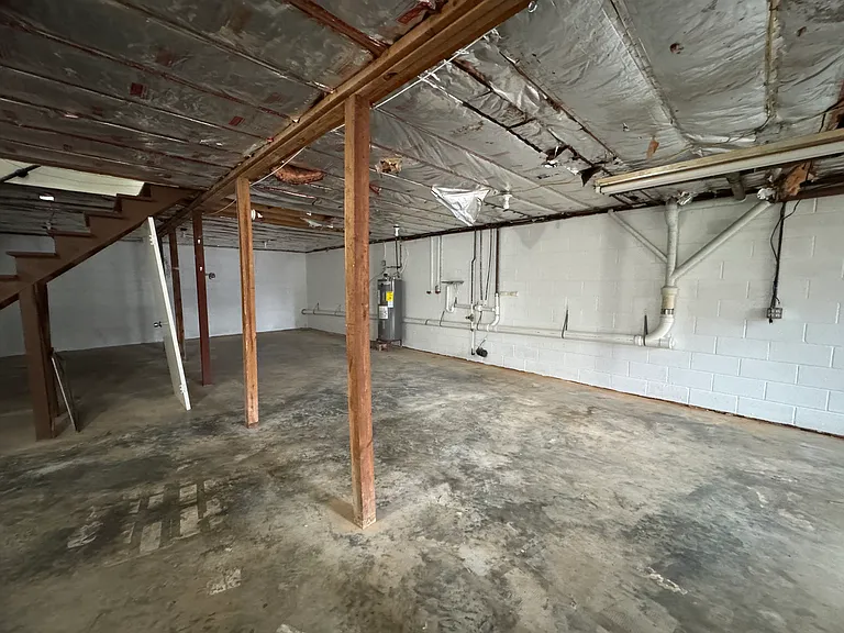 2319 Albright Dr — Photo 38