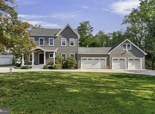 3586 Loch Haven Dr, Edgewater, MD 21037
