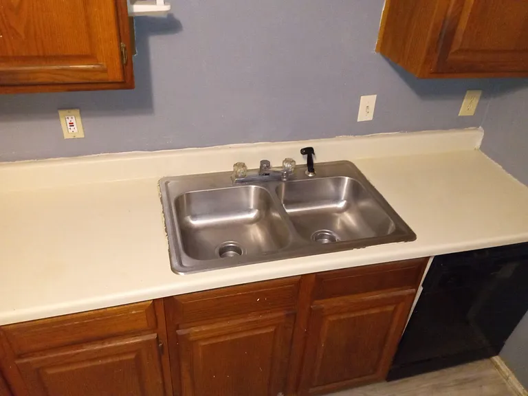 205 Elm St — Photo 14