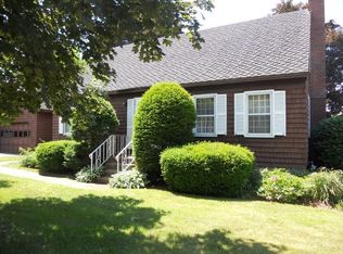 39 E Dunstable Rd, Nashua, NH 03060