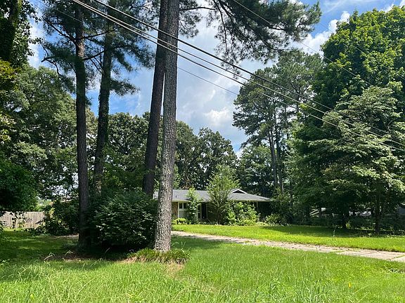3rd image of 123 Northwood Dr