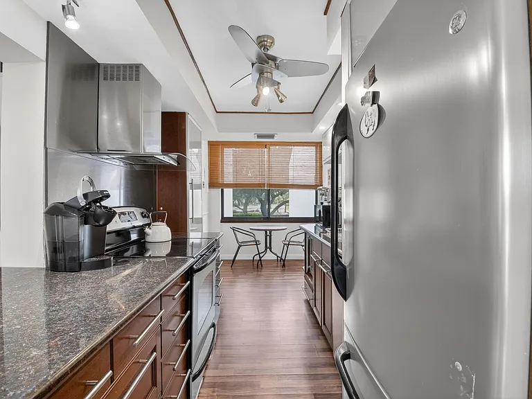 3604 Bridgewood Dr — Photo 11