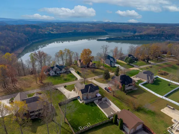 207 Lake Cliff Dr, Somerset, KY 42503
