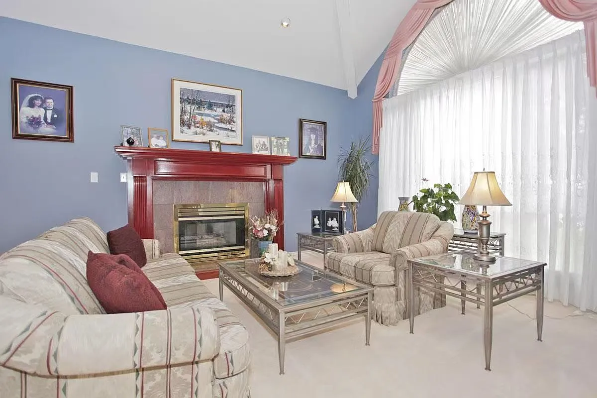4 bed, 3300 sqft, $4,100 — Photo 3