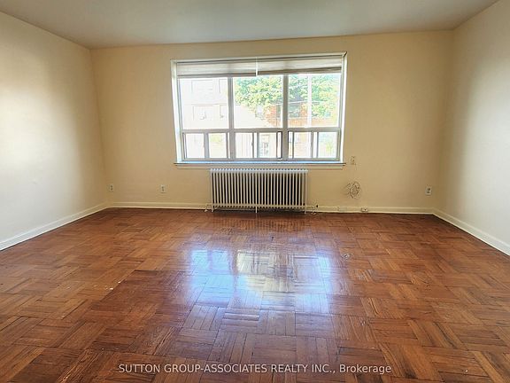 4th image of 375 Westmount Ave #106
