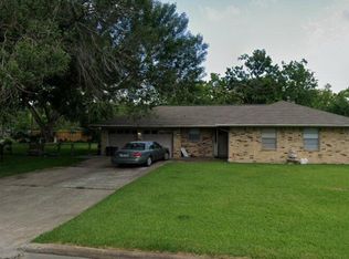 2307 W Bend Dr, Stafford, TX 77477