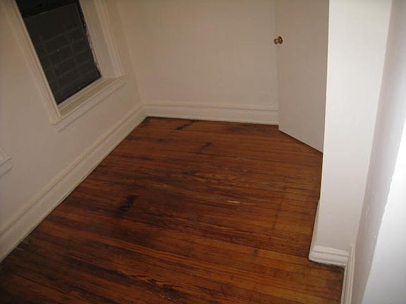 5th image of 3322 29th St #C1
