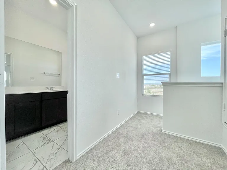 1517 Cobblecrest Ln — Photo 30