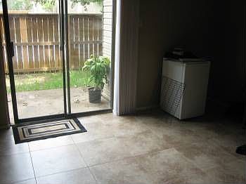 3rd image of 1902 Dartmouth St APT J6