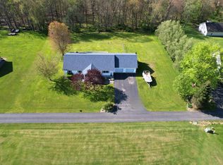 56 Spruce St, Canvas, WV 26662