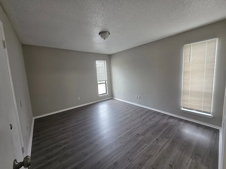 207 Weddell St #1B — Photo 9