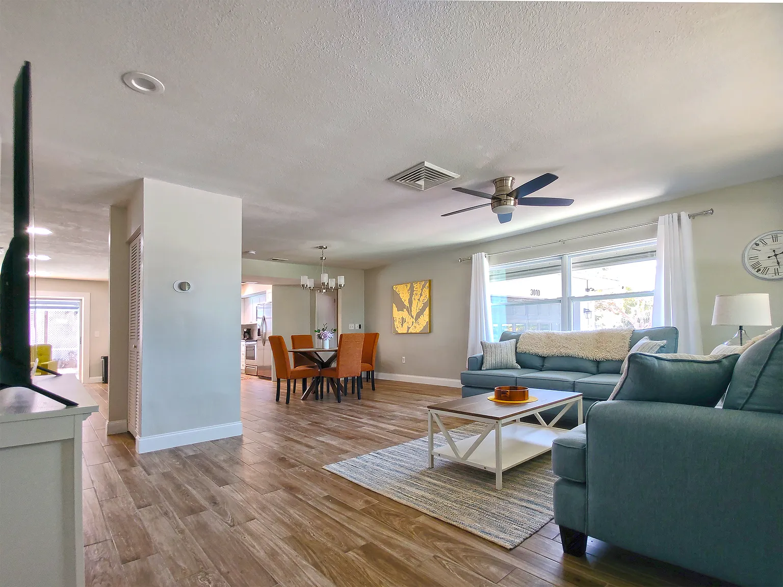 3 bed, 1720 sqft, $4,700 — Photo 4