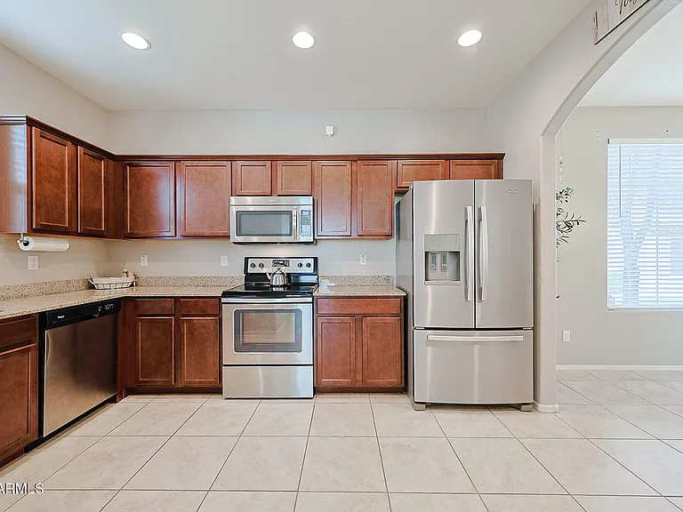 17717 W Mandalay Ln — Photo 7