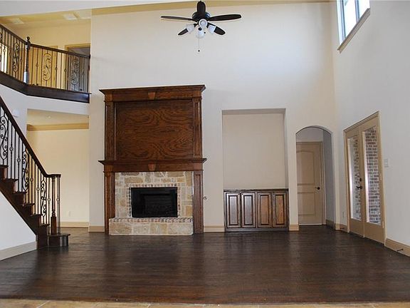 2nd image of 3828 Northpark Dr