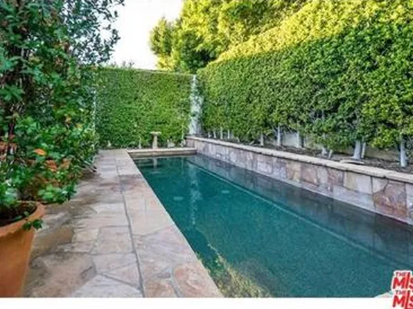 8971 Norma Pl, West Hollywood, CA 90069