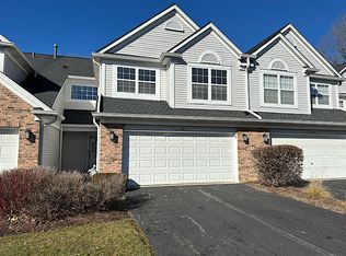 962 Ainsley Dr, West Chicago, IL 60185