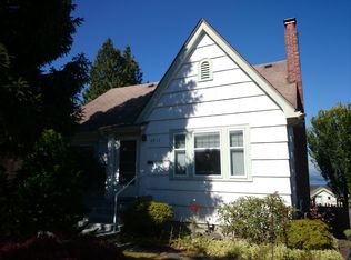 6913 37th Ave SW, Seattle, WA 98126