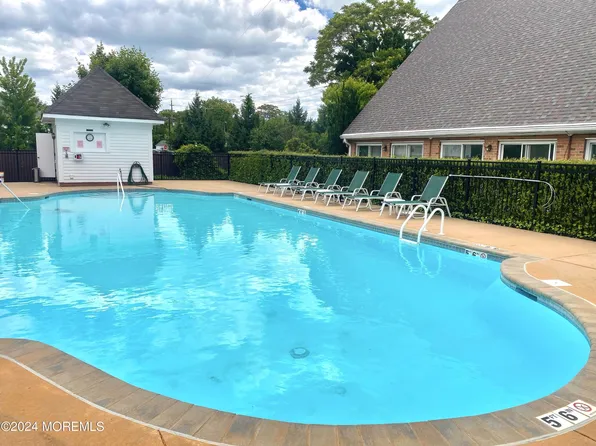 58 Wyckham Rd, Spring Lake, NJ 07762