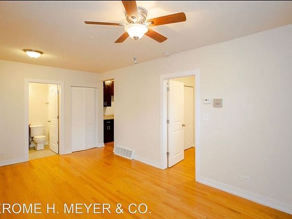 2nd image of 3045 N Clifton Ave APT 1R