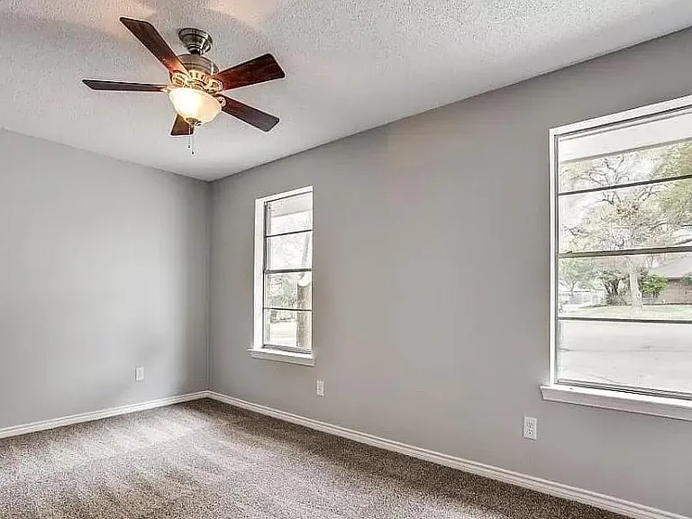 726 Cottonwood Cir — Photo 9