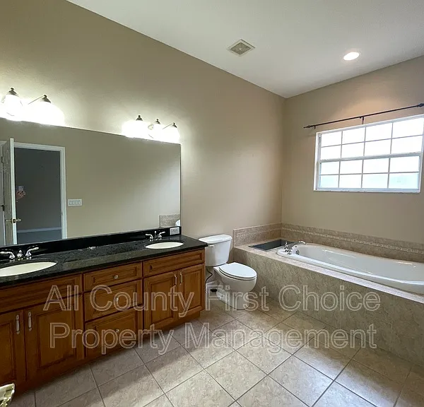 9718 Taylor Rose Ln — Photo 10