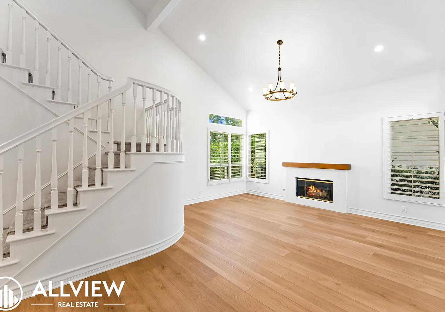 Luxury Living in the Prestigious Guard-Gated Community of Dove Canyon — Photo 4