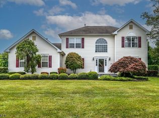 3 Bering Way, Somerset, NJ 08873