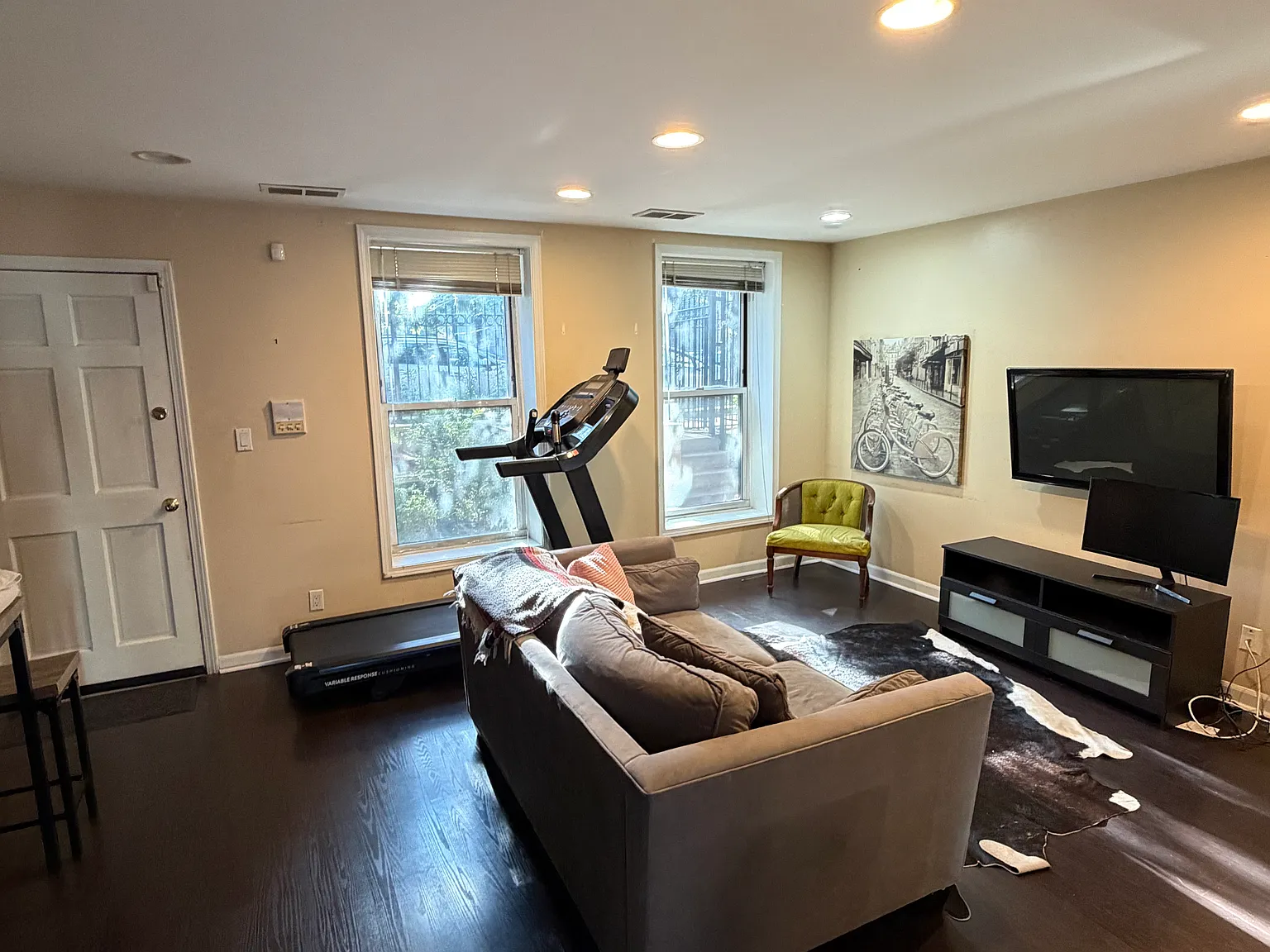1 bed, 800 sqft, $2,300 — Photo 3